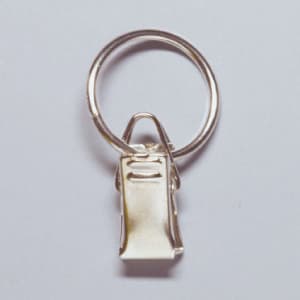 Ring mit Klammer vernickelt